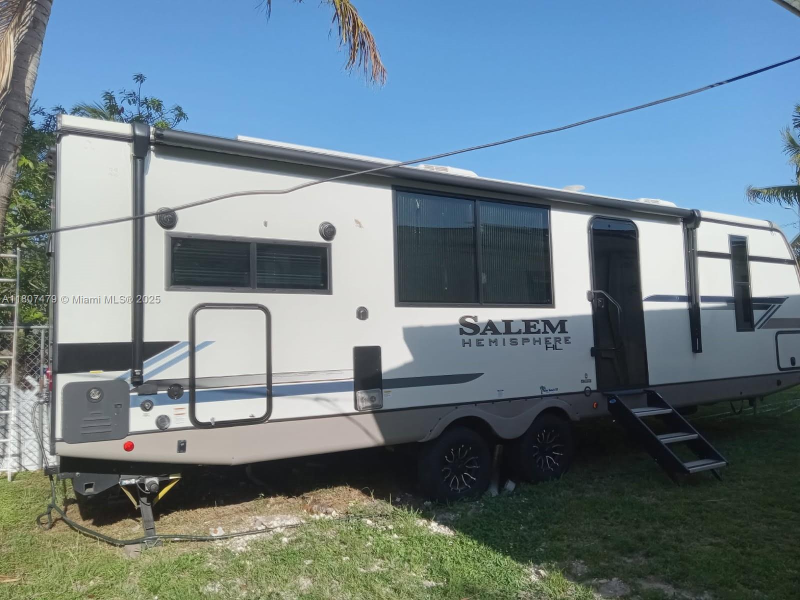 Rental Property at 1067 Nw 105th St M, Miami, Broward County, Florida - Bedrooms: 1 
Bathrooms: 1  - $1,100 MO.