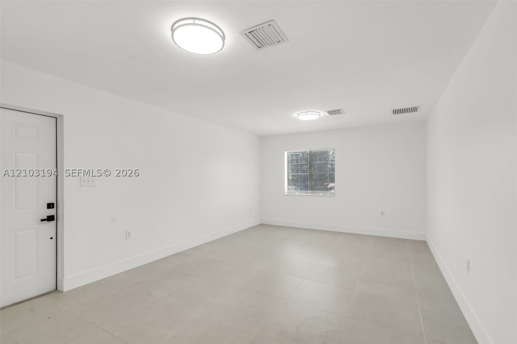 5823 NW 30th Ave 5823