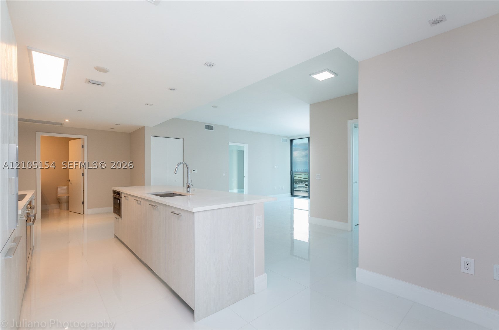 501 NE 31st St 3302