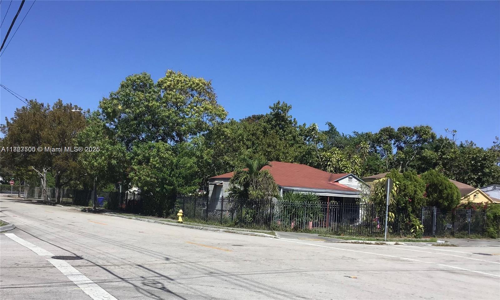 PRIME OPPORTUNITY FOR DEVELOPERS & INVESTORS TO PURCHASE THIS LARGE LOT IN CLOSE PROXIMITY TO WYNWOOD, DESIGN DISTRICT & MIDTOWN. RECENT CLOSED SALES OF NEW SIGLE FAMILY HOMES ON SMALLER LOTS AT $2.5M WITHIN A BLOCK. CURRENTLY HAS TWO DETACHED BUILDINGS. SHOWN BY APPOINTMENT ONLY.