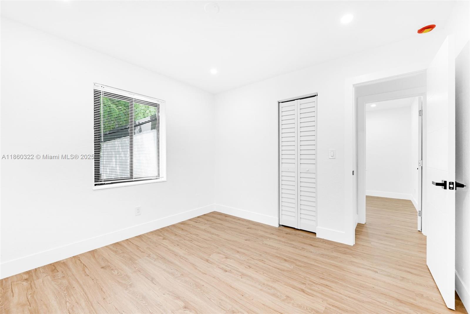 82 NE 117th St