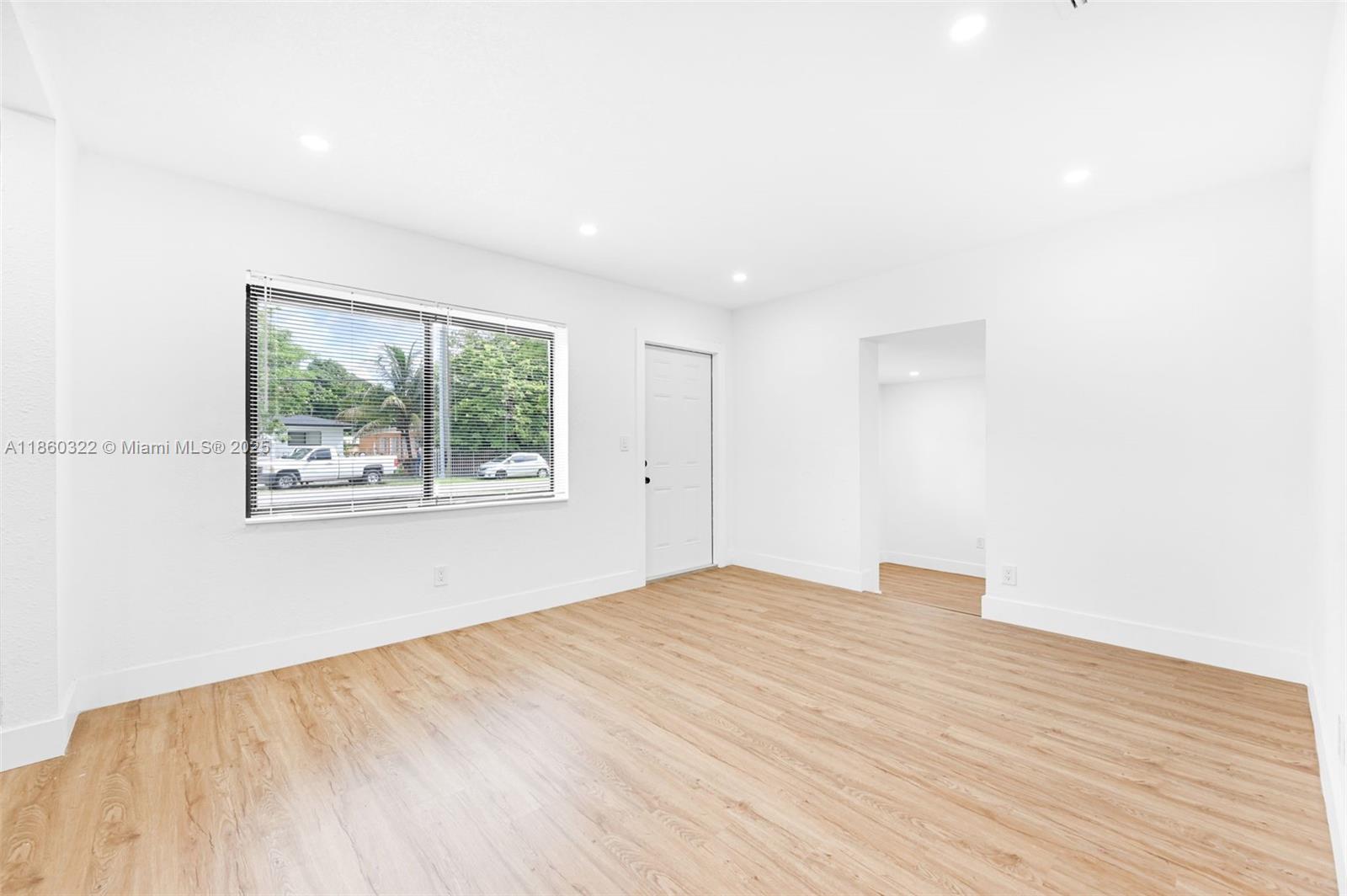 82 NE 117th St