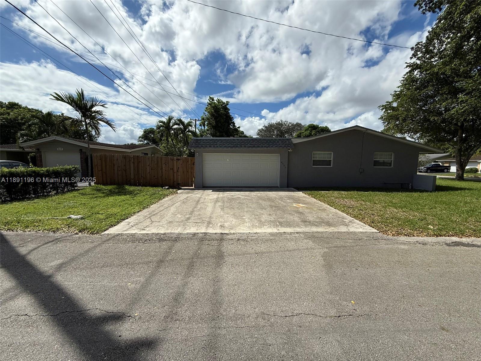 EAST PLANTATION 2ND SEC - Residential Lease