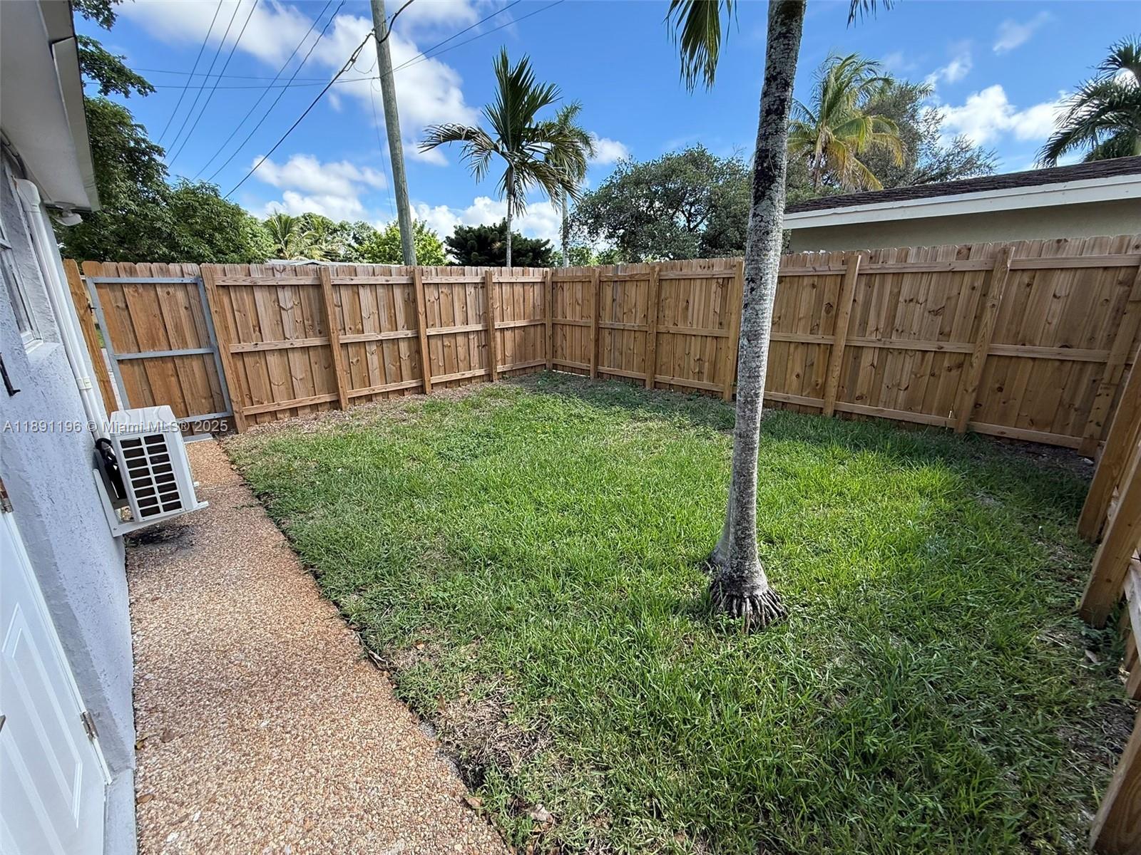 EAST PLANTATION 2ND SEC - Residential Lease