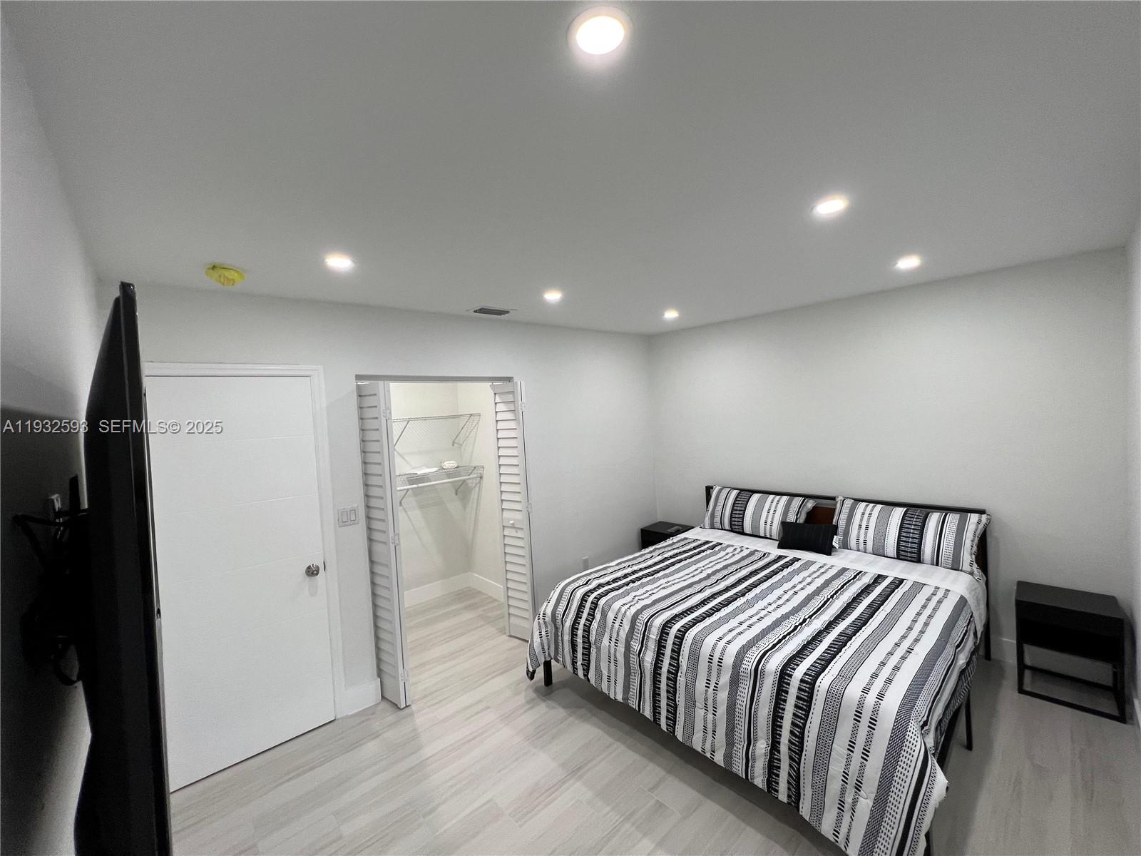 CAROUSSO ESTATES - Residential Lease