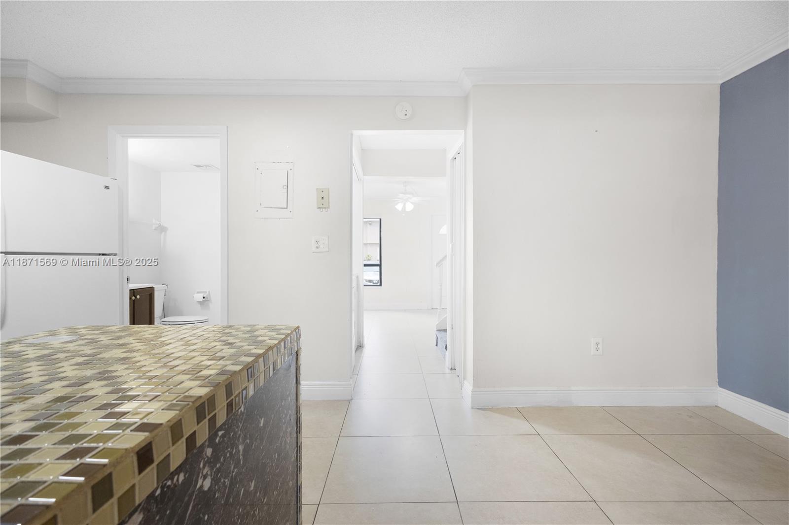 MIDWAY TRAIL PH I CONDO - Residential