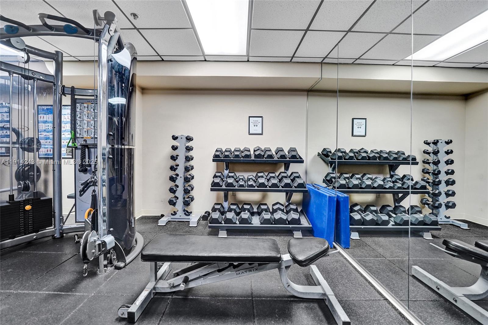 SUMMIT CONDO - Residential Lease