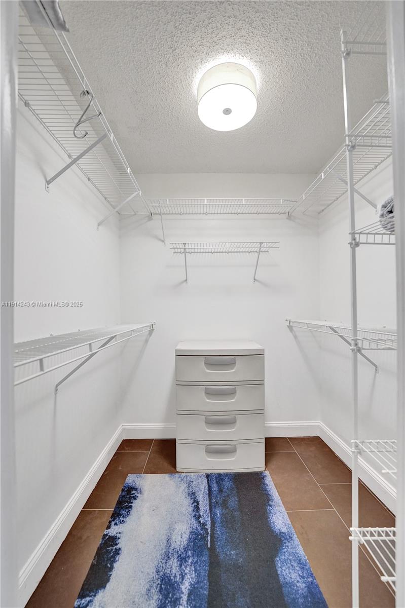 SUMMIT CONDO - Residential Lease