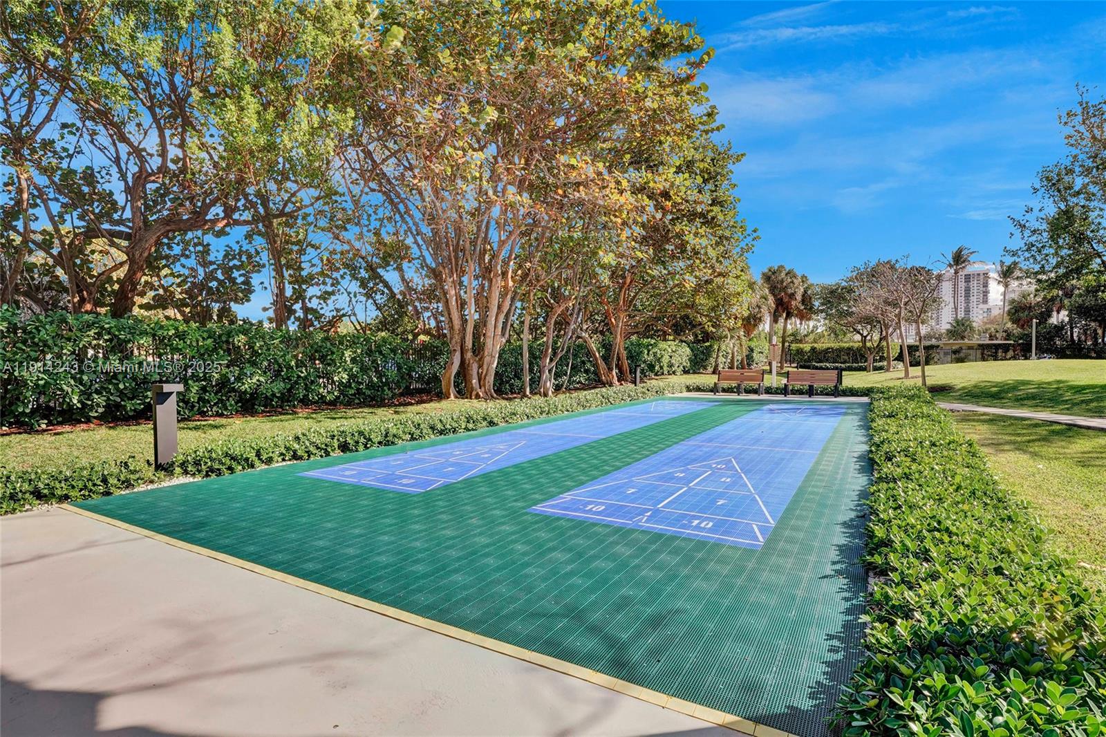 SUMMIT CONDO - Residential Lease