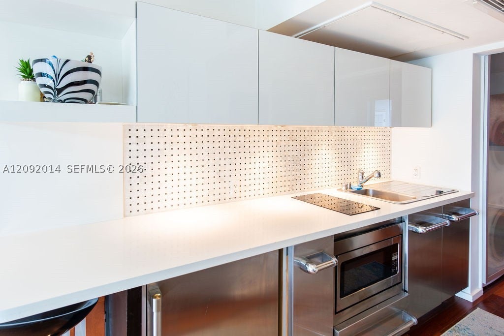 1601 West Ave 209