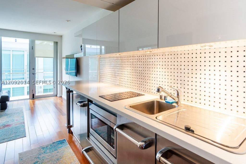 1601 West Ave 209