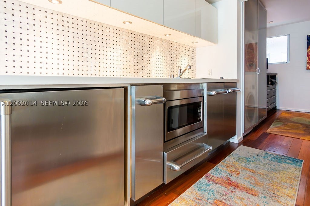 1601 West Ave 209