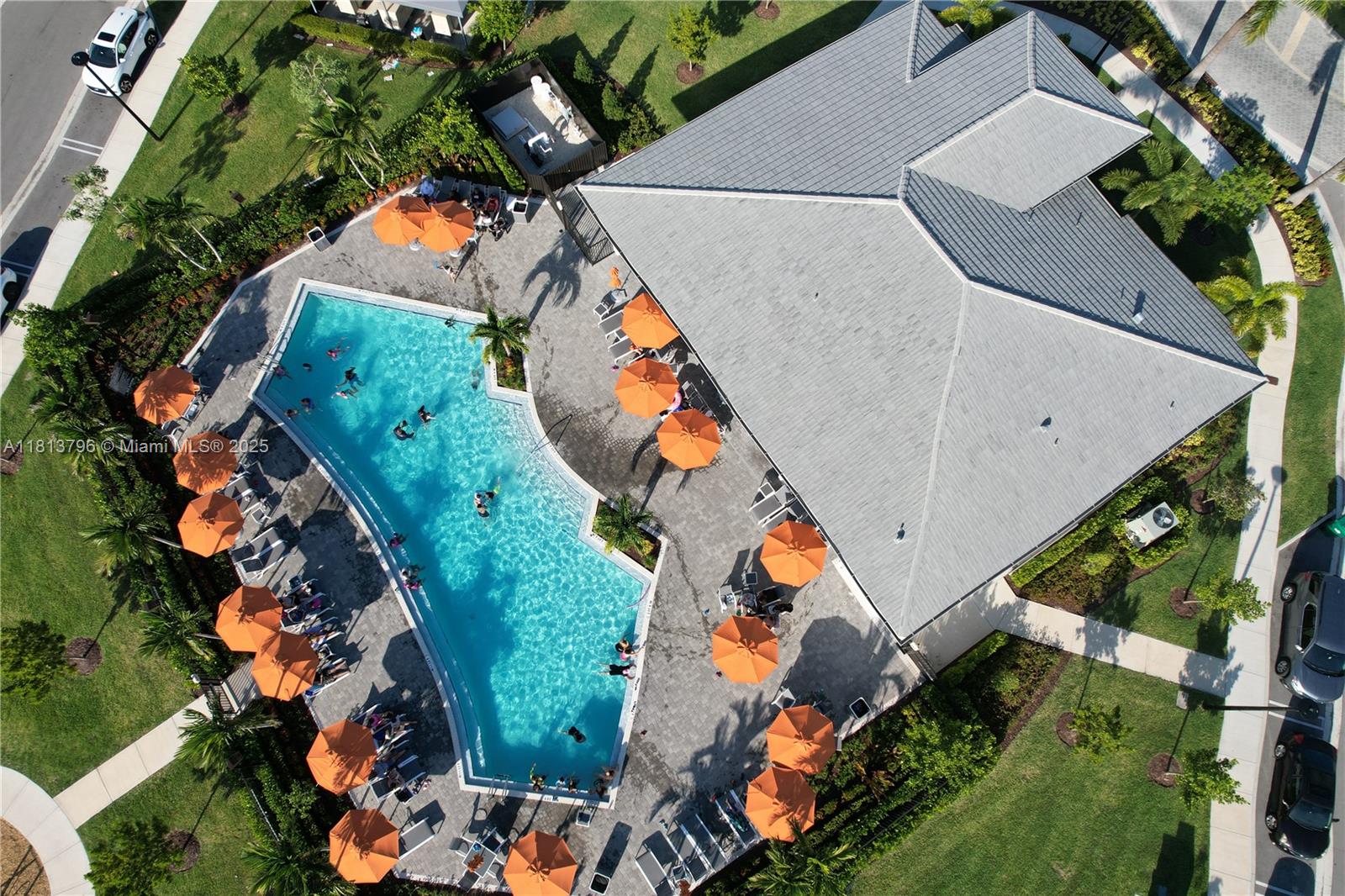 PINE ISLE - Residential