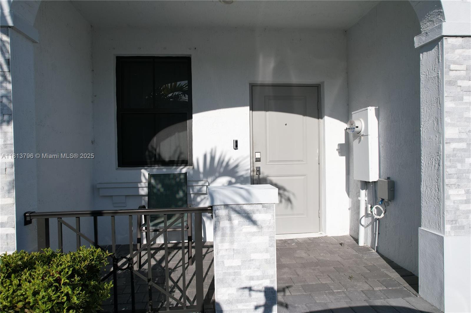 PINE ISLE - Residential