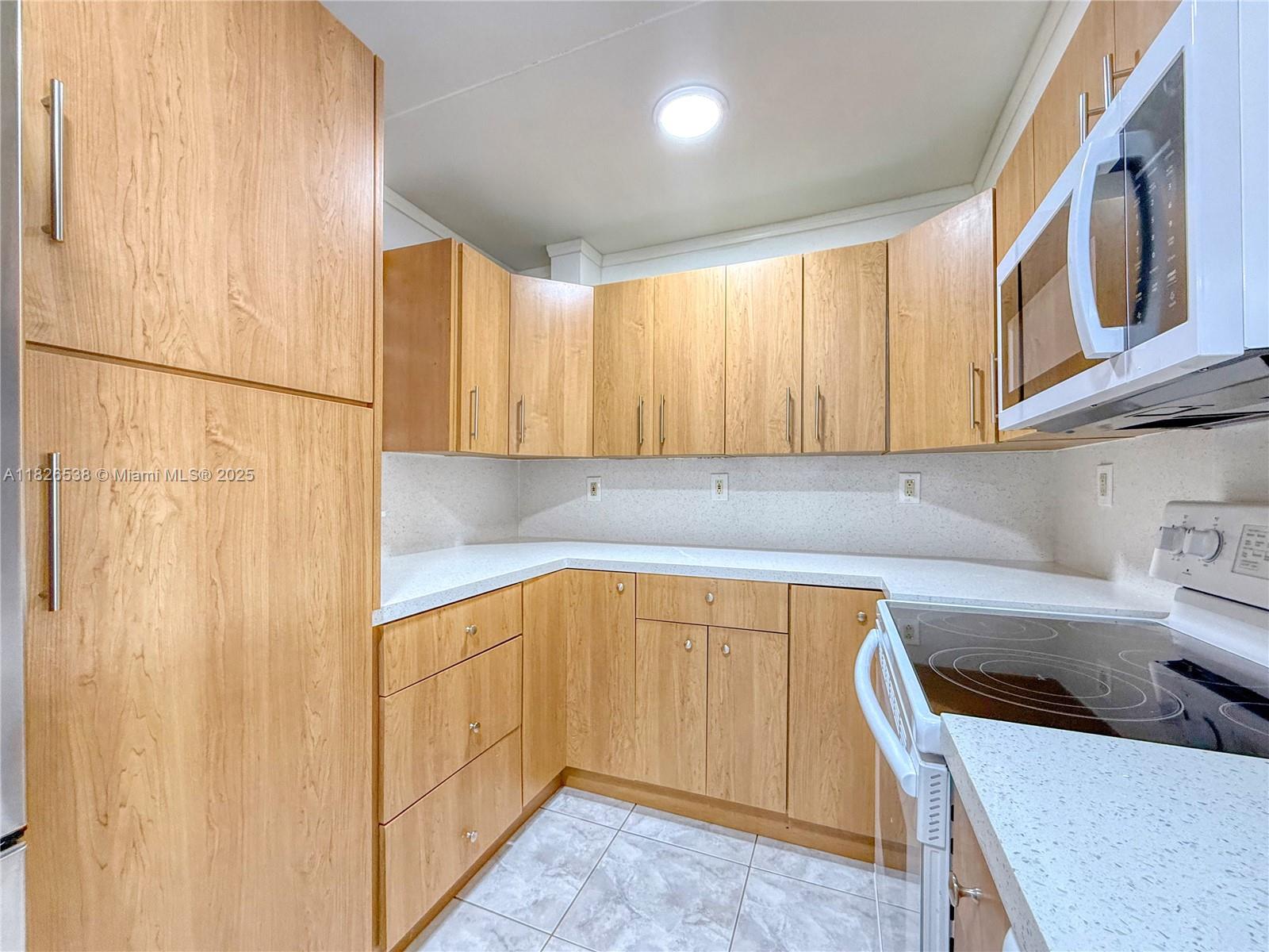 14165 SW 87th St D404