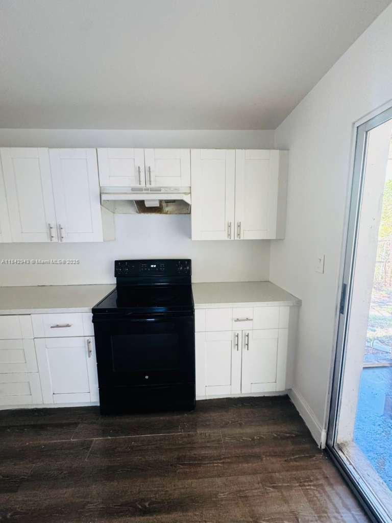 JOHNSONS SUB WPB - Residential Lease