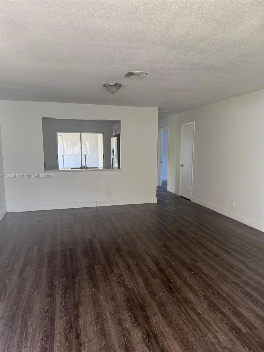 JOHNSONS SUB WPB - Residential Lease