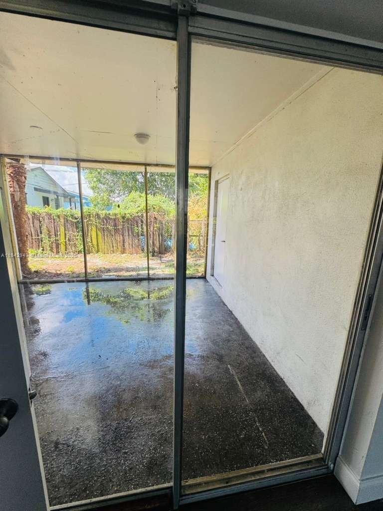 JOHNSONS SUB WPB - Residential Lease