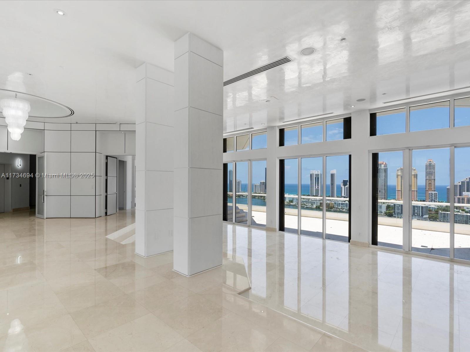 2600 Island Blvd PH-3