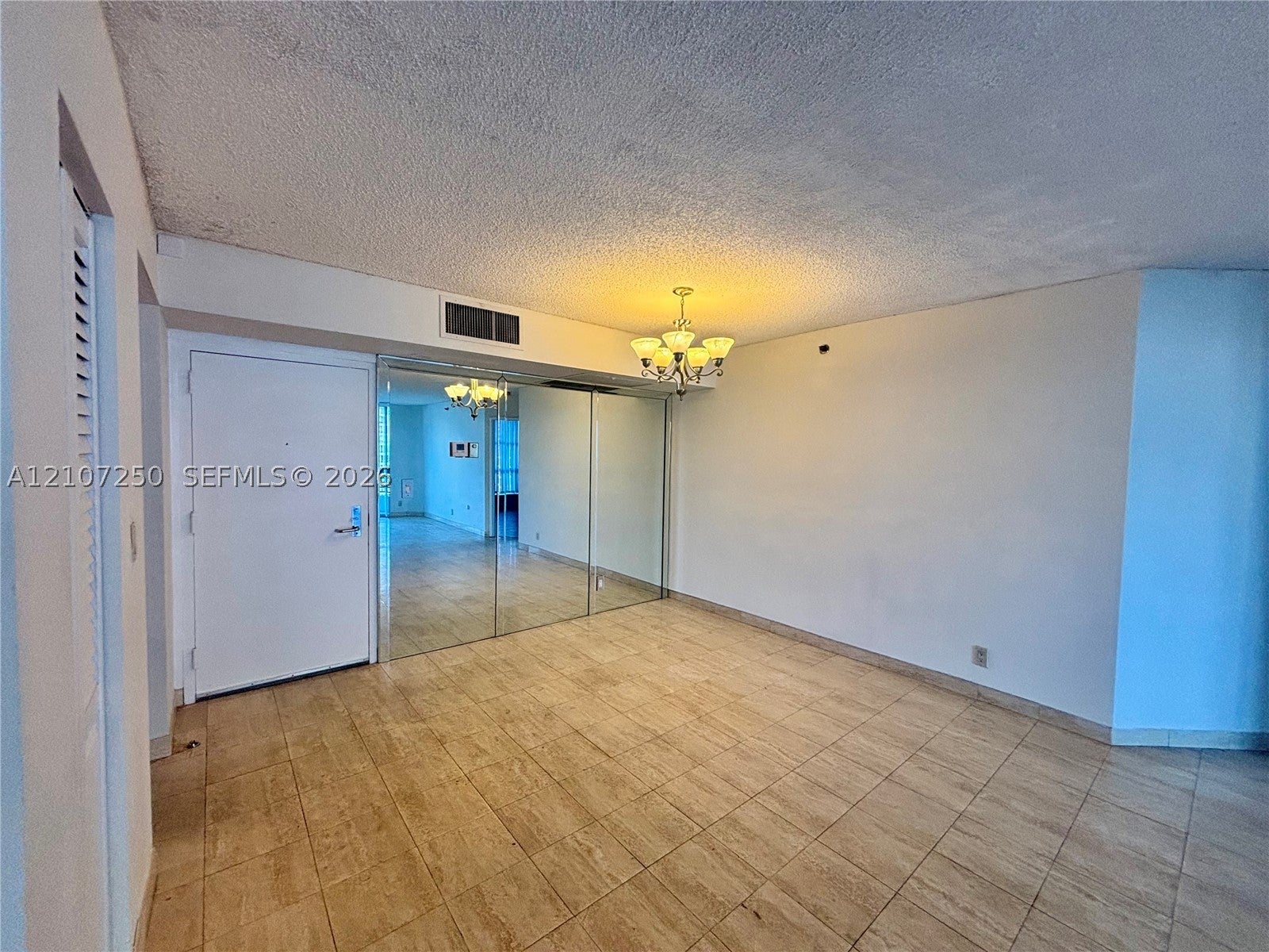 3600 Mystic Pointe Dr 1717
