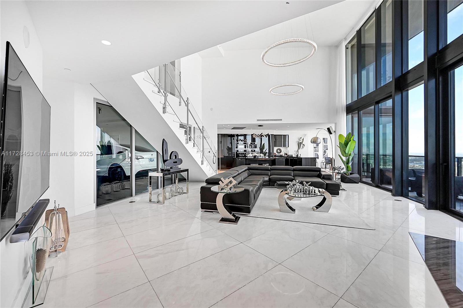 18555 COLLINS AVENUE COND - Residential