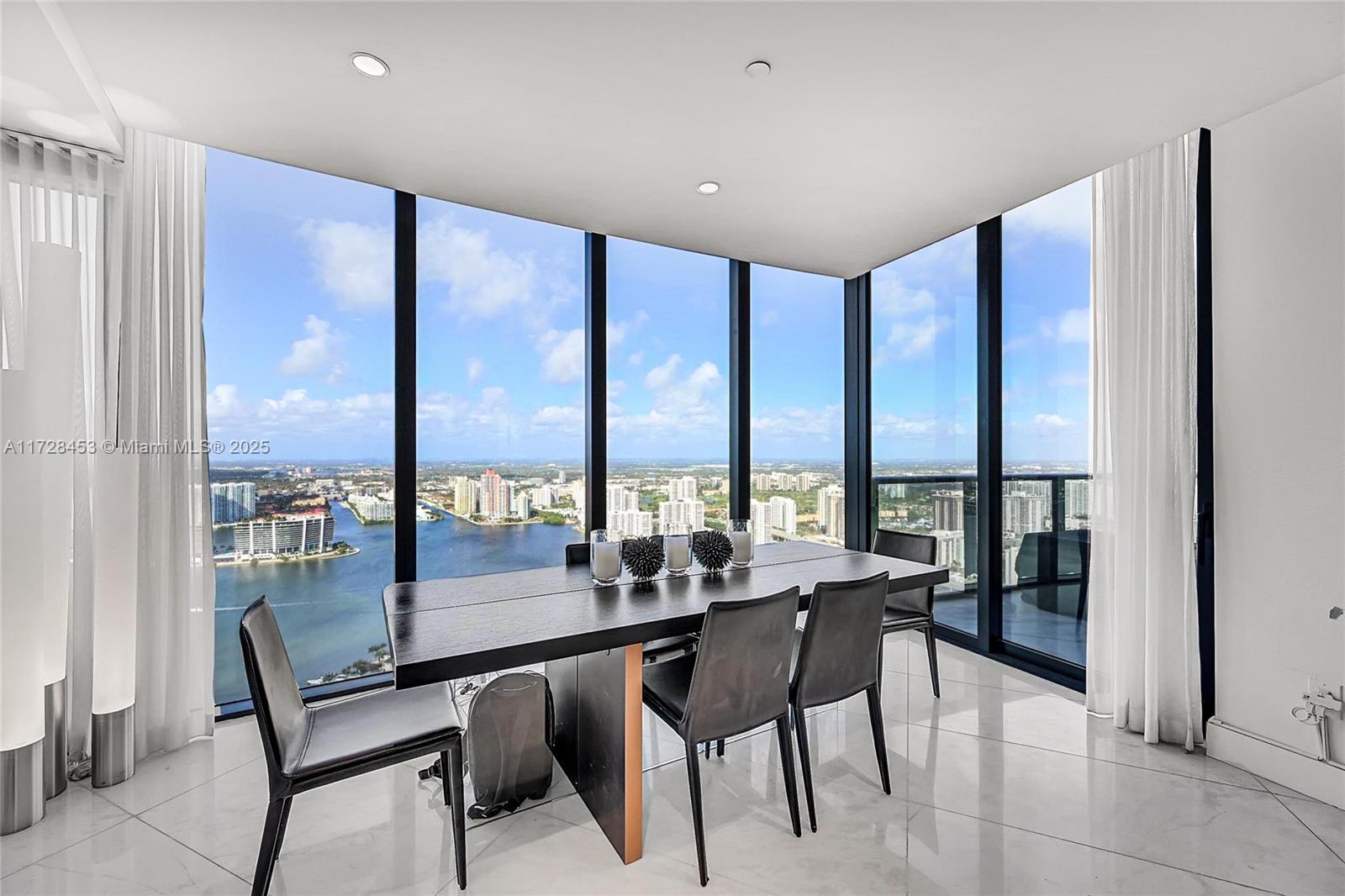 18555 COLLINS AVENUE COND - Residential