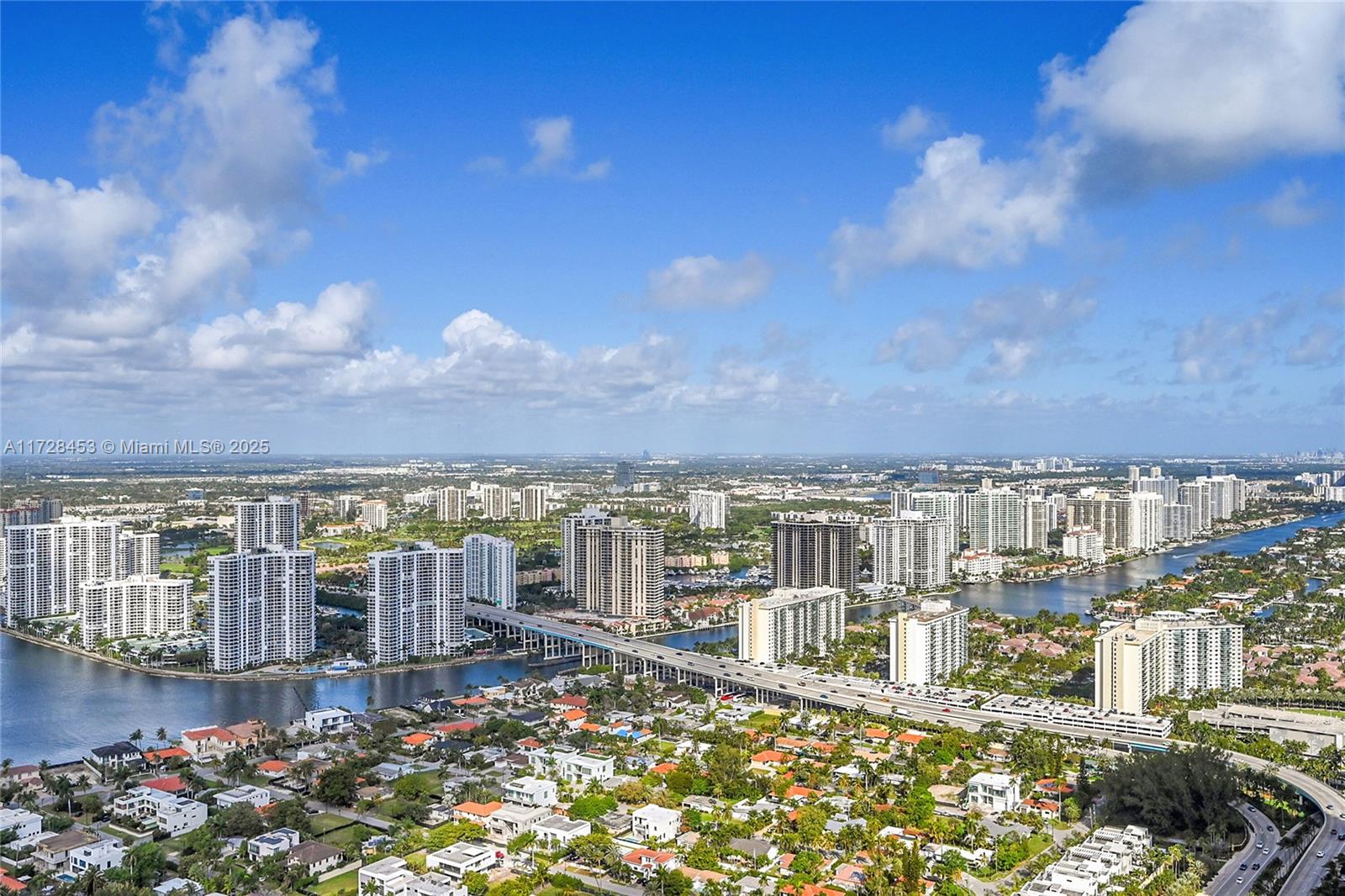 18555 COLLINS AVENUE COND - Residential