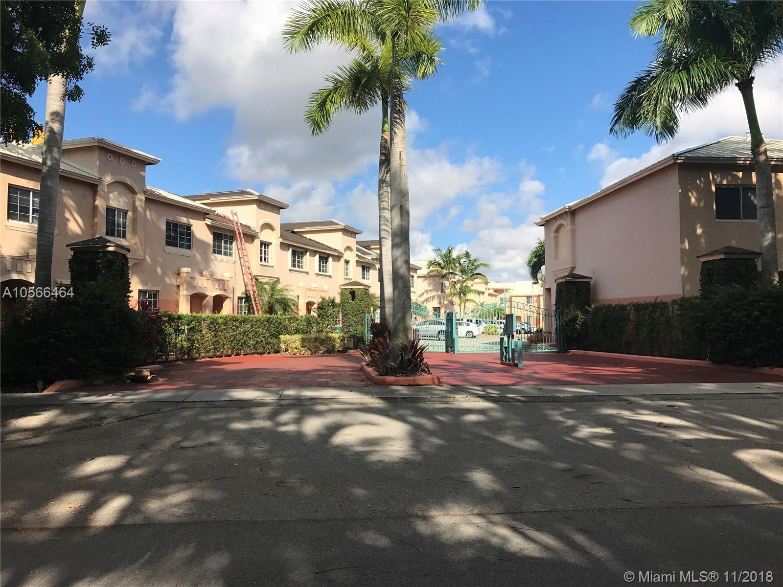 Hampton Place! Great 2 bedrooms 2.5 bathrooms townhouse in an exclusive gated community of Palmetto Bay. Spacious bedrooms, Eat in kitchen with private laundry room, Dining/living and 1/2 Bath downstairs! Tile first floor and carpet upstairs. Private patio, close to the falls, Pinecrest, transportation, shopping and restaurants.