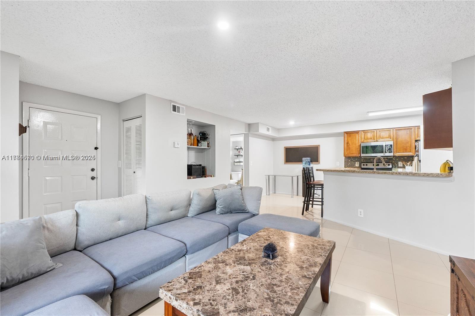 Rental Property at 9999 Summerbreeze Dr 817, Sunrise, Miami-Dade County, Florida - Bedrooms: 2 
Bathrooms: 2  - $2,100 MO.