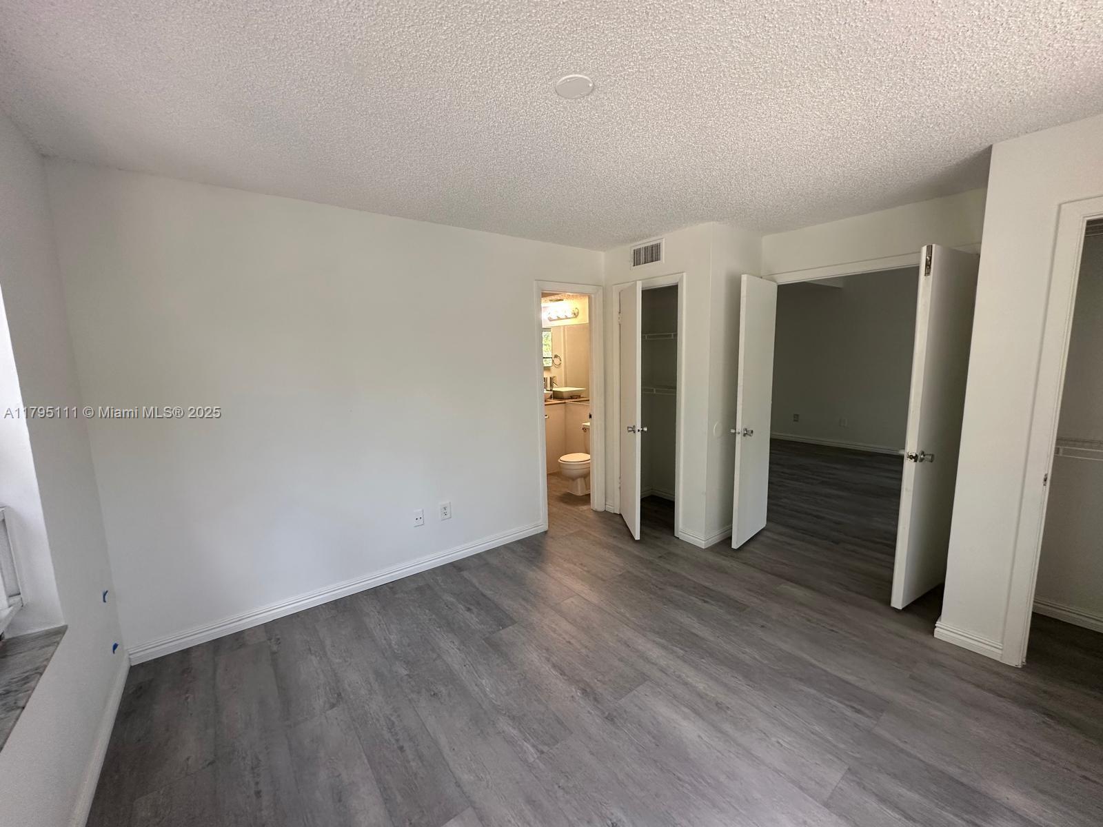 4421 W Mcnab Rd 15