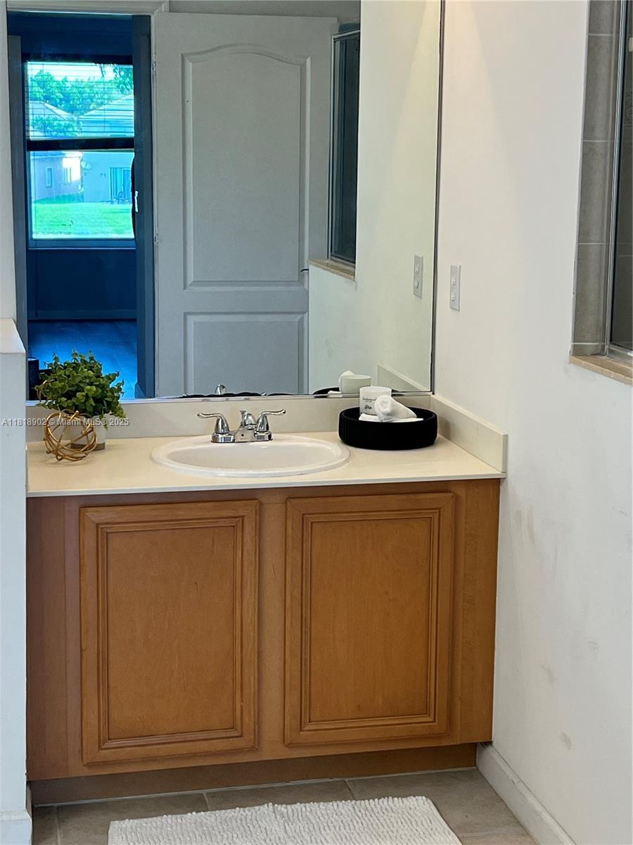 ANTHONY GROVES PH 1 - Residential Lease