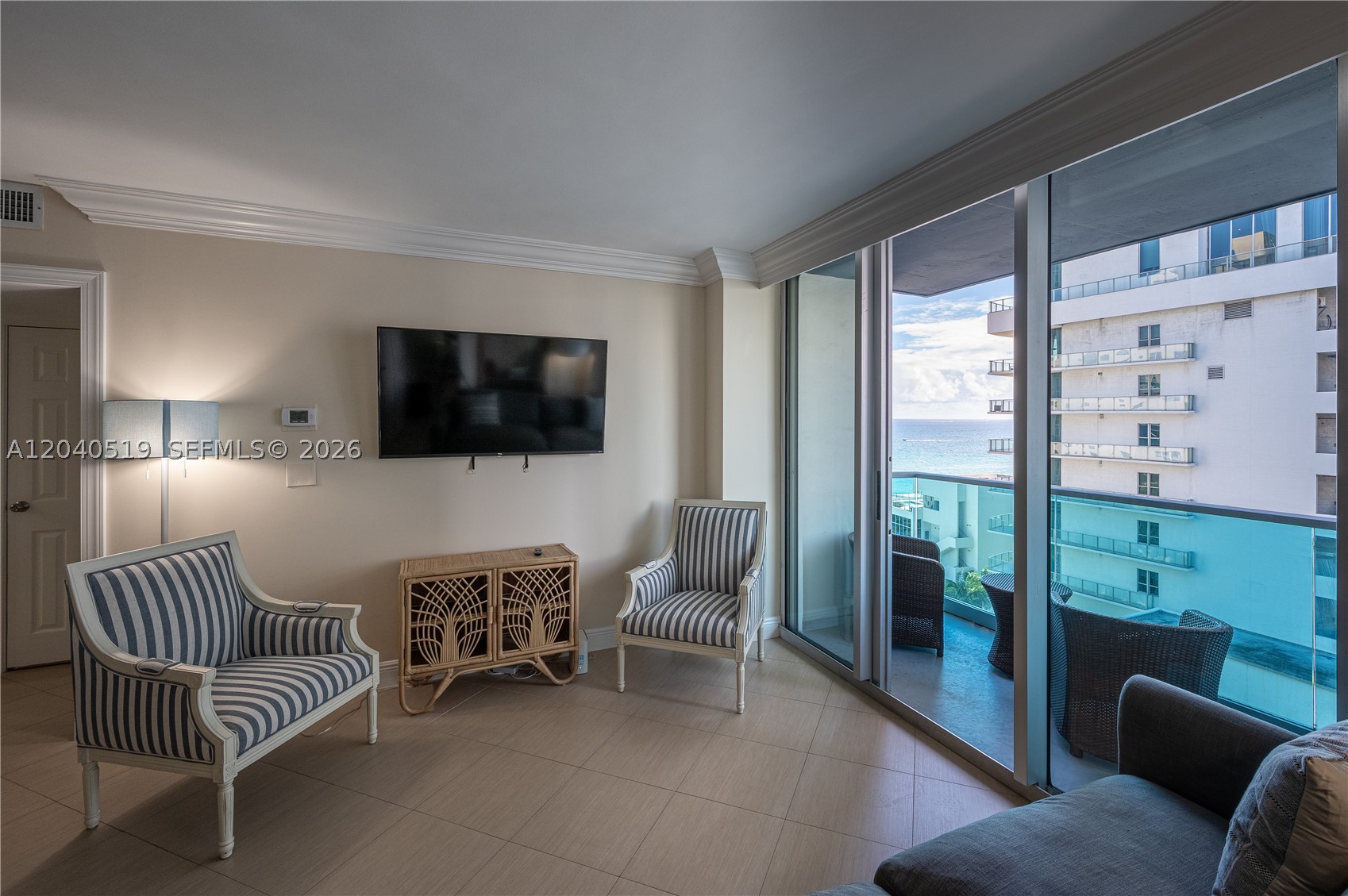 4001 S Ocean Dr 9J