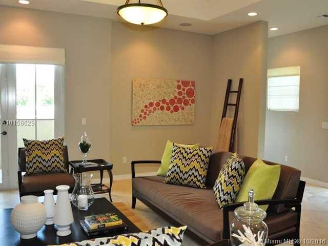 8 54 41 CORAL GABLES SEC - Residential Income