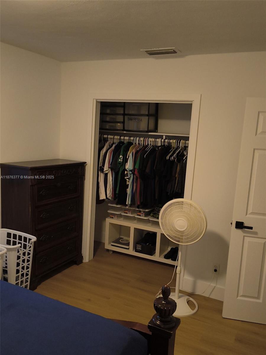 LINCOLN PARK THIRD ADD - Residential