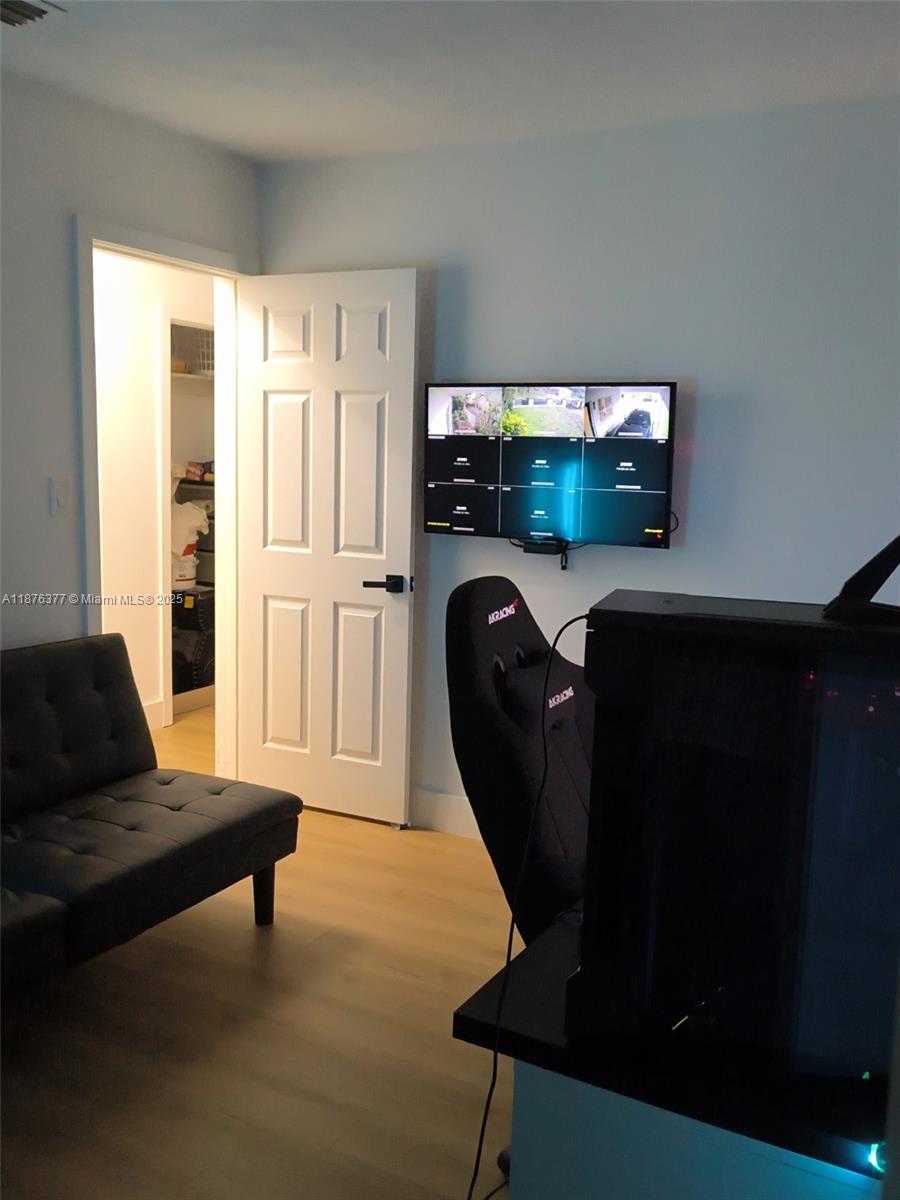 LINCOLN PARK THIRD ADD - Residential