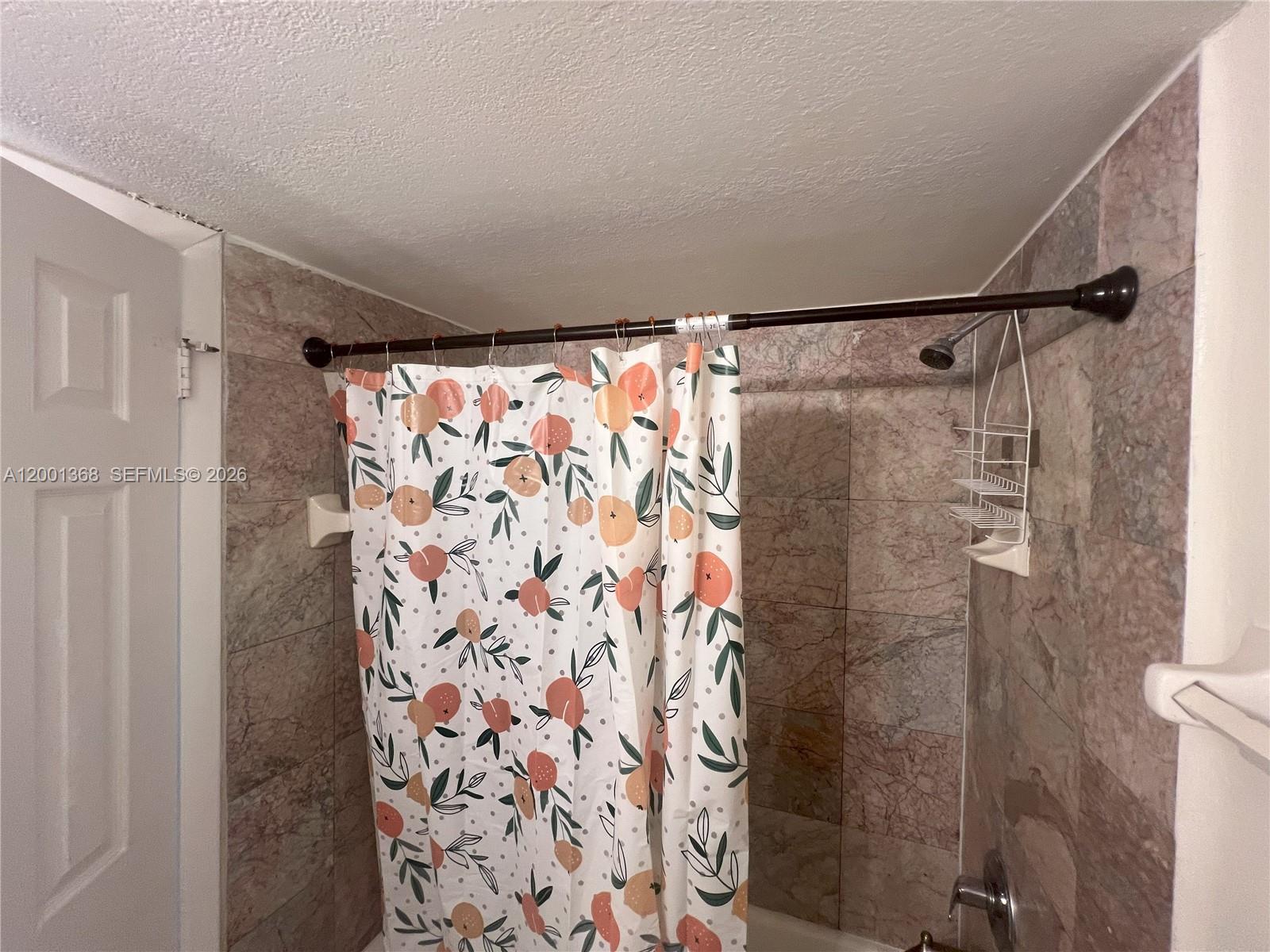 CORAL SPRINGS ESTATE TOWN - Residential Lease