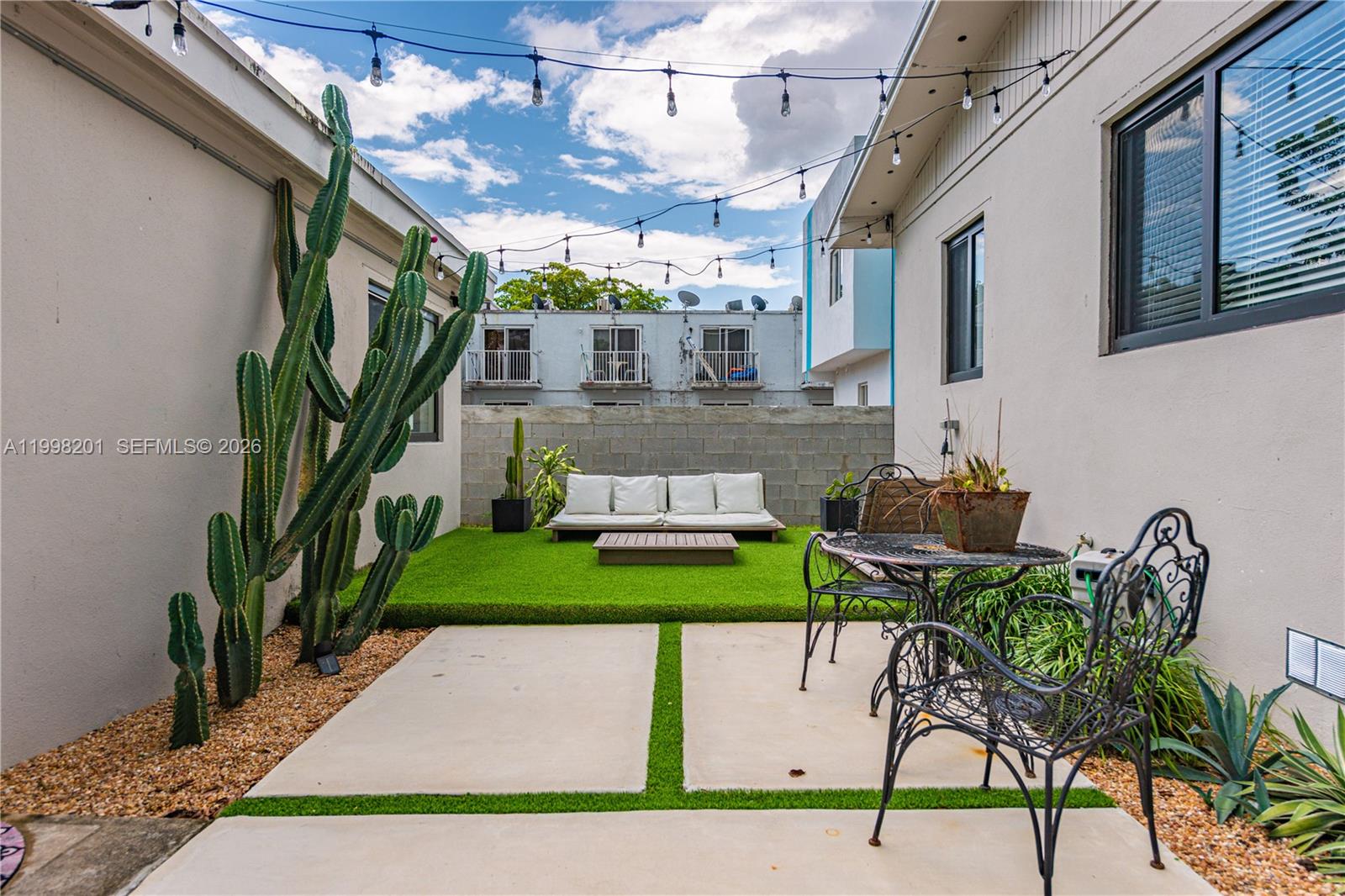 SANTA CLARA SUB - Residential Lease