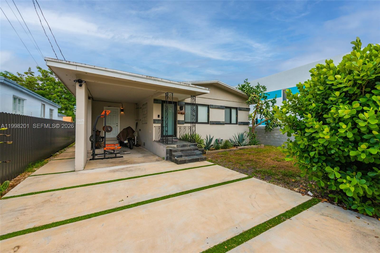 SANTA CLARA SUB - Residential Lease