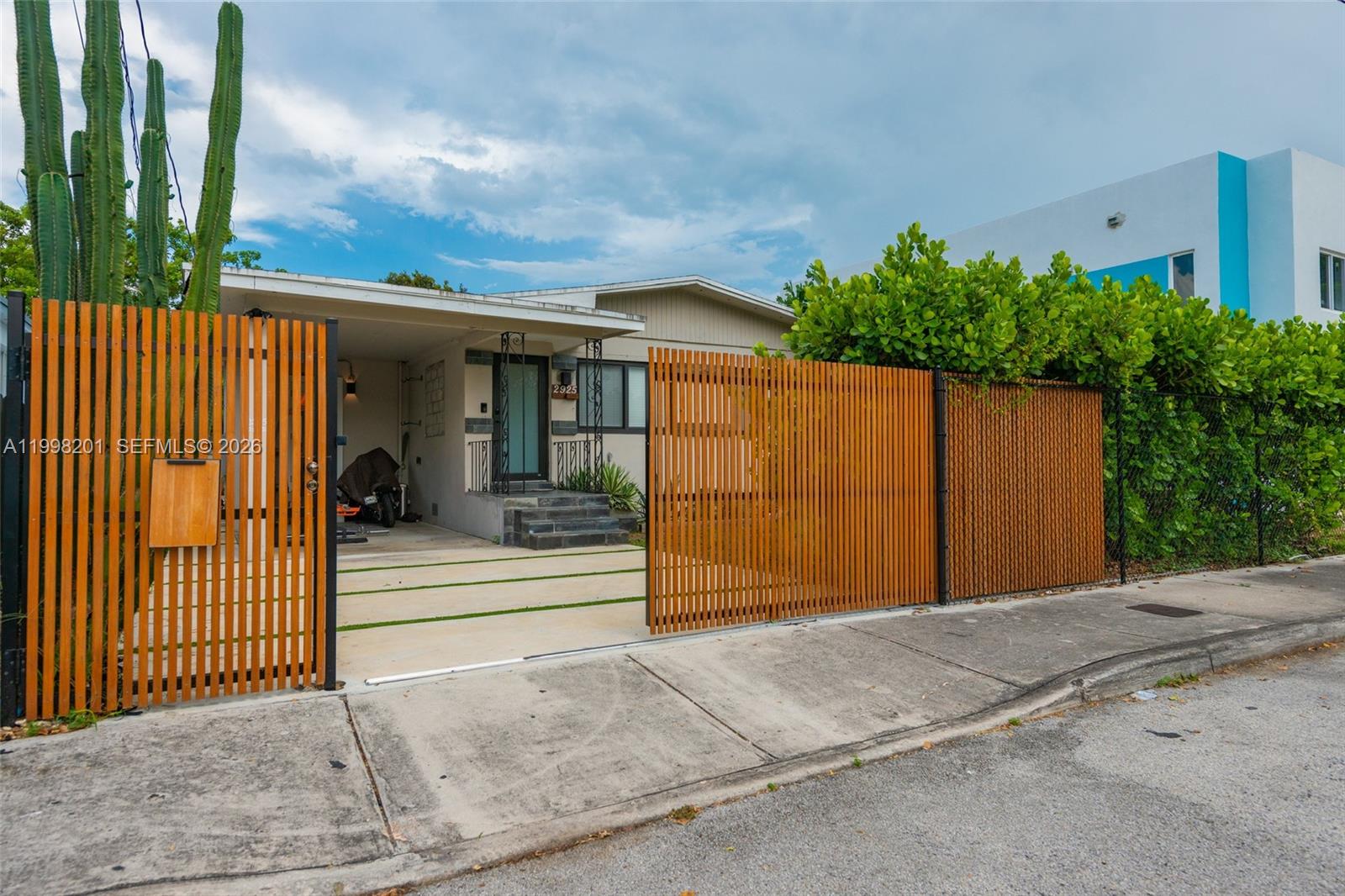 SANTA CLARA SUB - Residential Lease