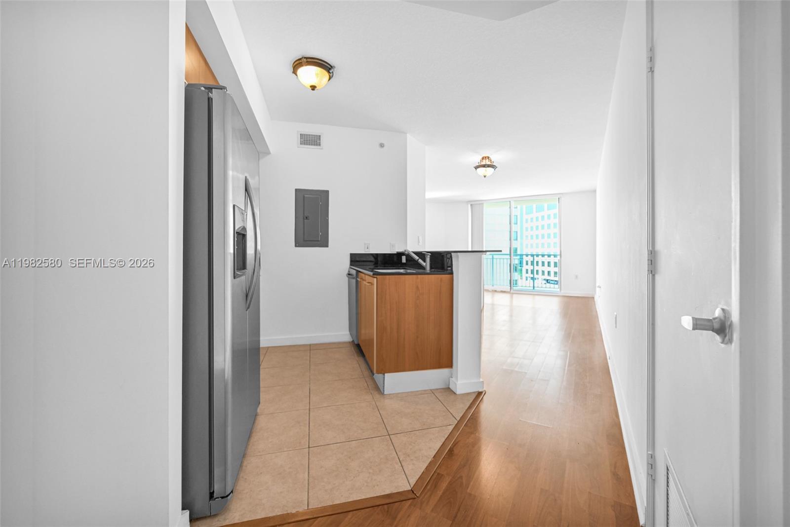 METROPOLIS I AT DADELAND - Residential