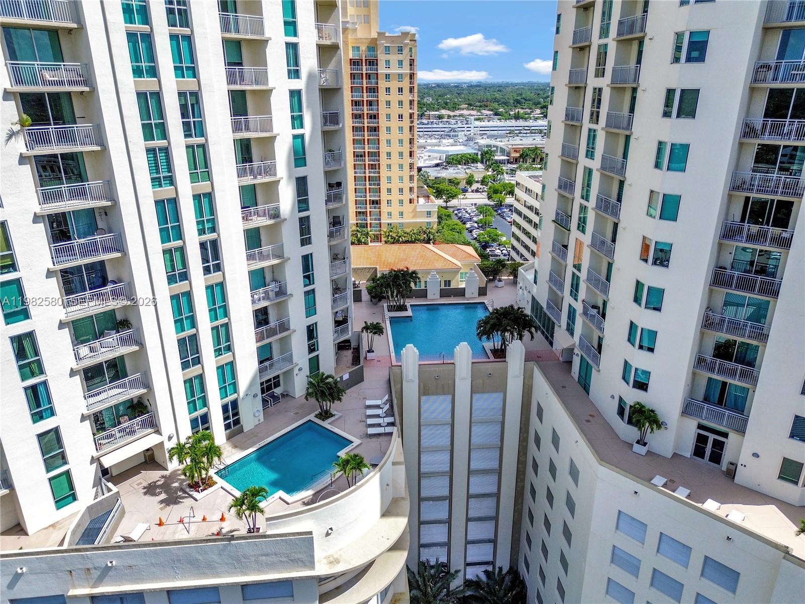METROPOLIS I AT DADELAND - Residential