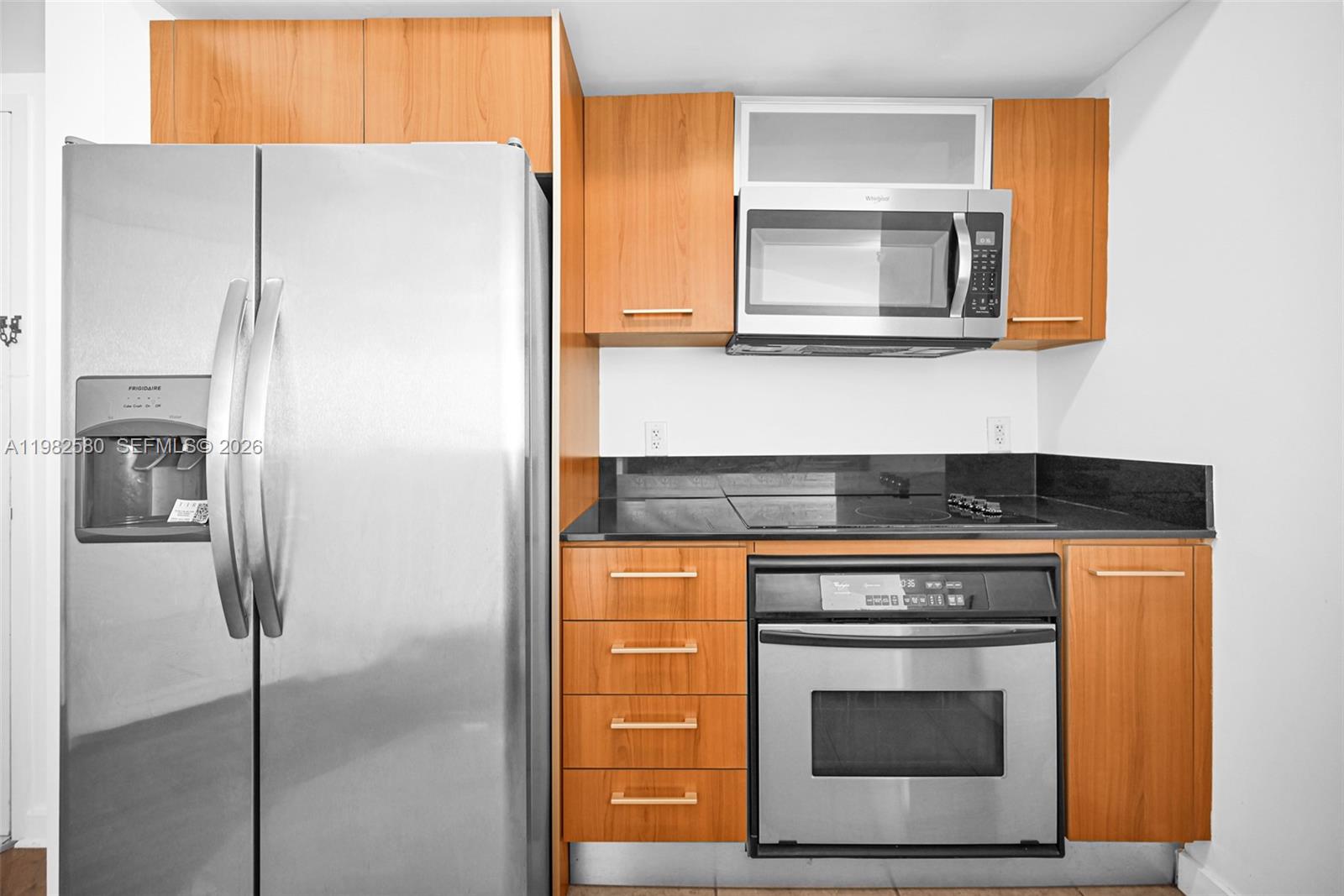 METROPOLIS I AT DADELAND - Residential