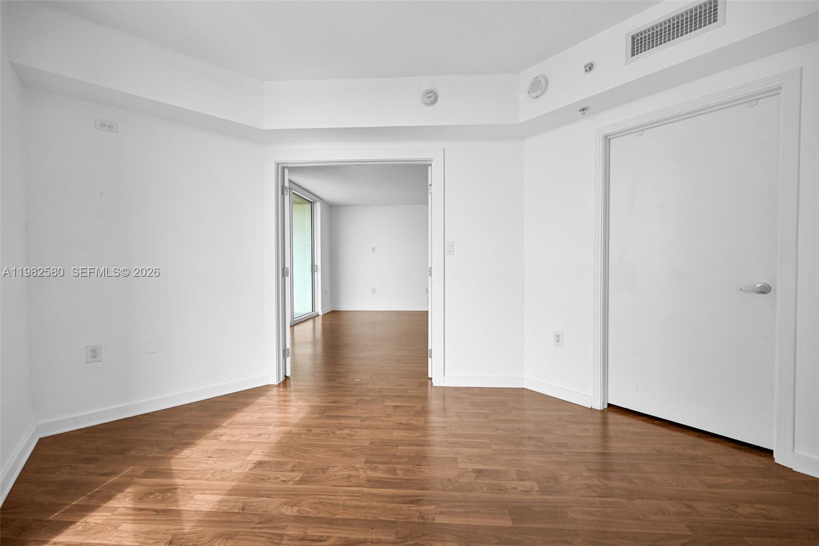 METROPOLIS I AT DADELAND - Residential