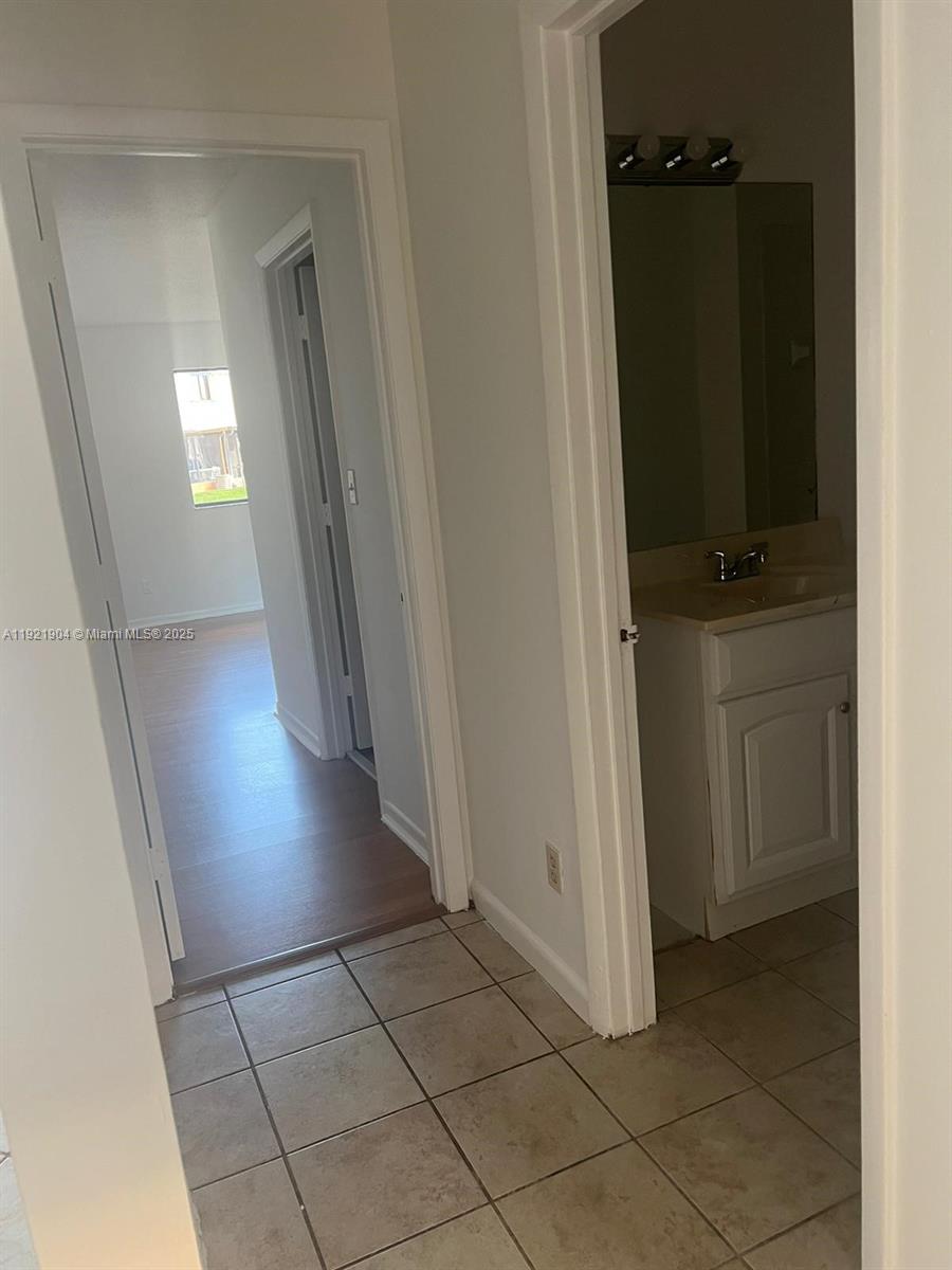 CANALAKE - Residential Lease