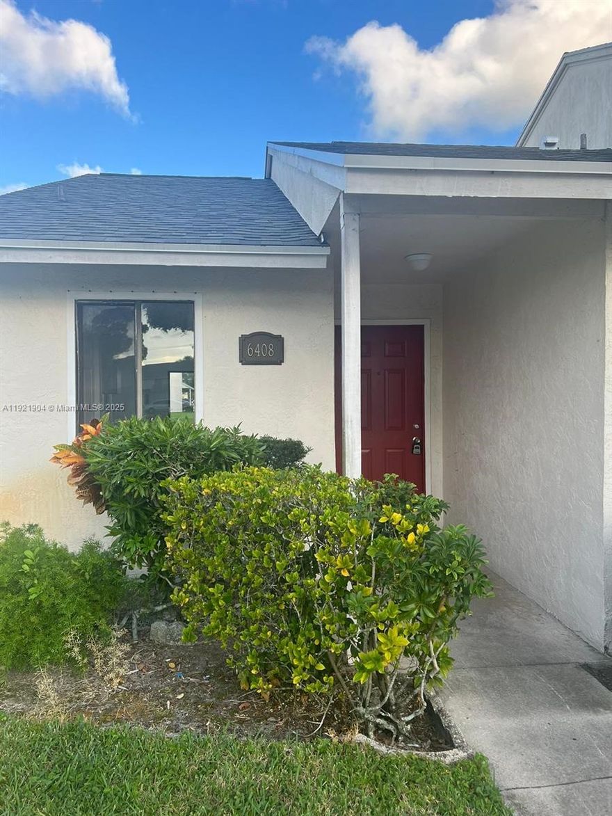 Best Price in the community!!!!Beautifully renovated 2-bedroom, 2-bath home in the heart of Greenacres. This unit features a brand-new A/C system and a stunning backyard with serene lake views — perfect for relaxing or entertaining. Don’t miss out on this opportunity! Submit your offer today. Minimum credit score required: 650+.