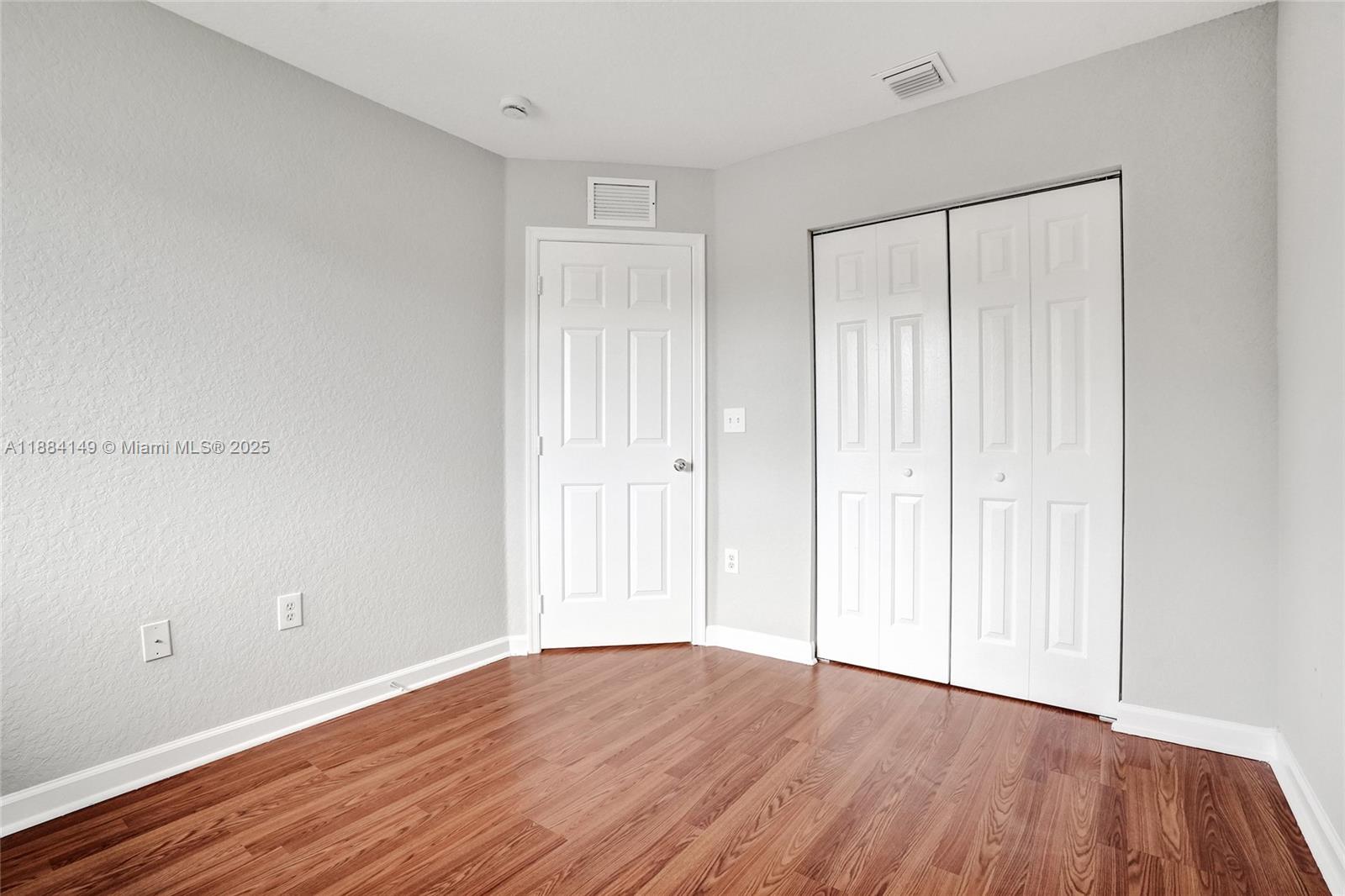 HOLLYWOOD RIDGE FARMS 2-1 - Residential Lease