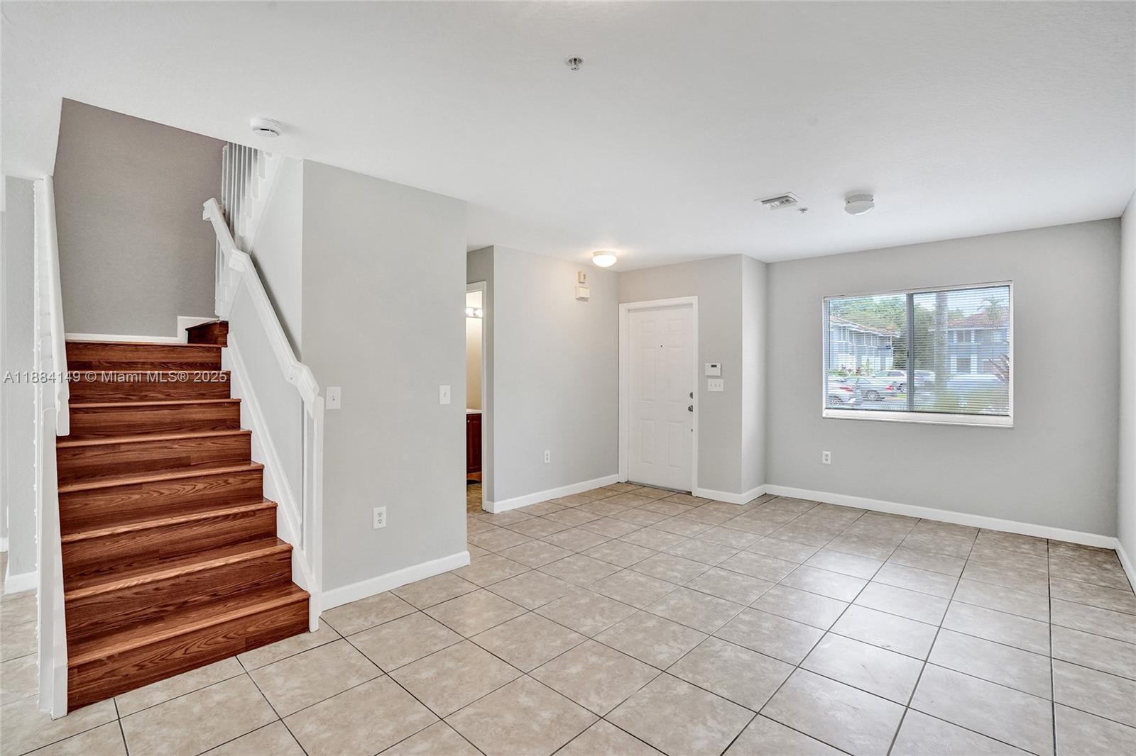 HOLLYWOOD RIDGE FARMS 2-1 - Residential Lease