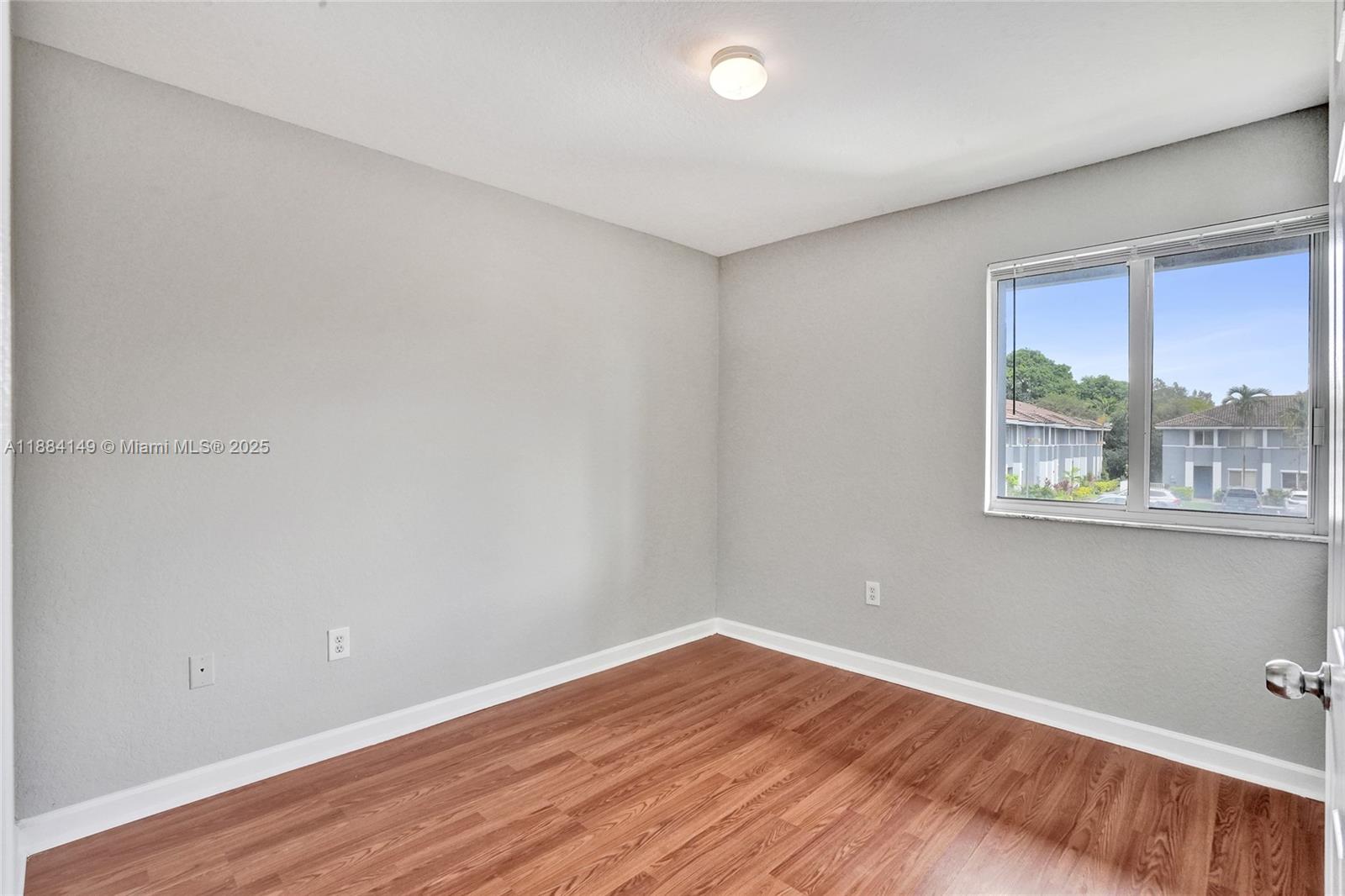 HOLLYWOOD RIDGE FARMS 2-1 - Residential Lease