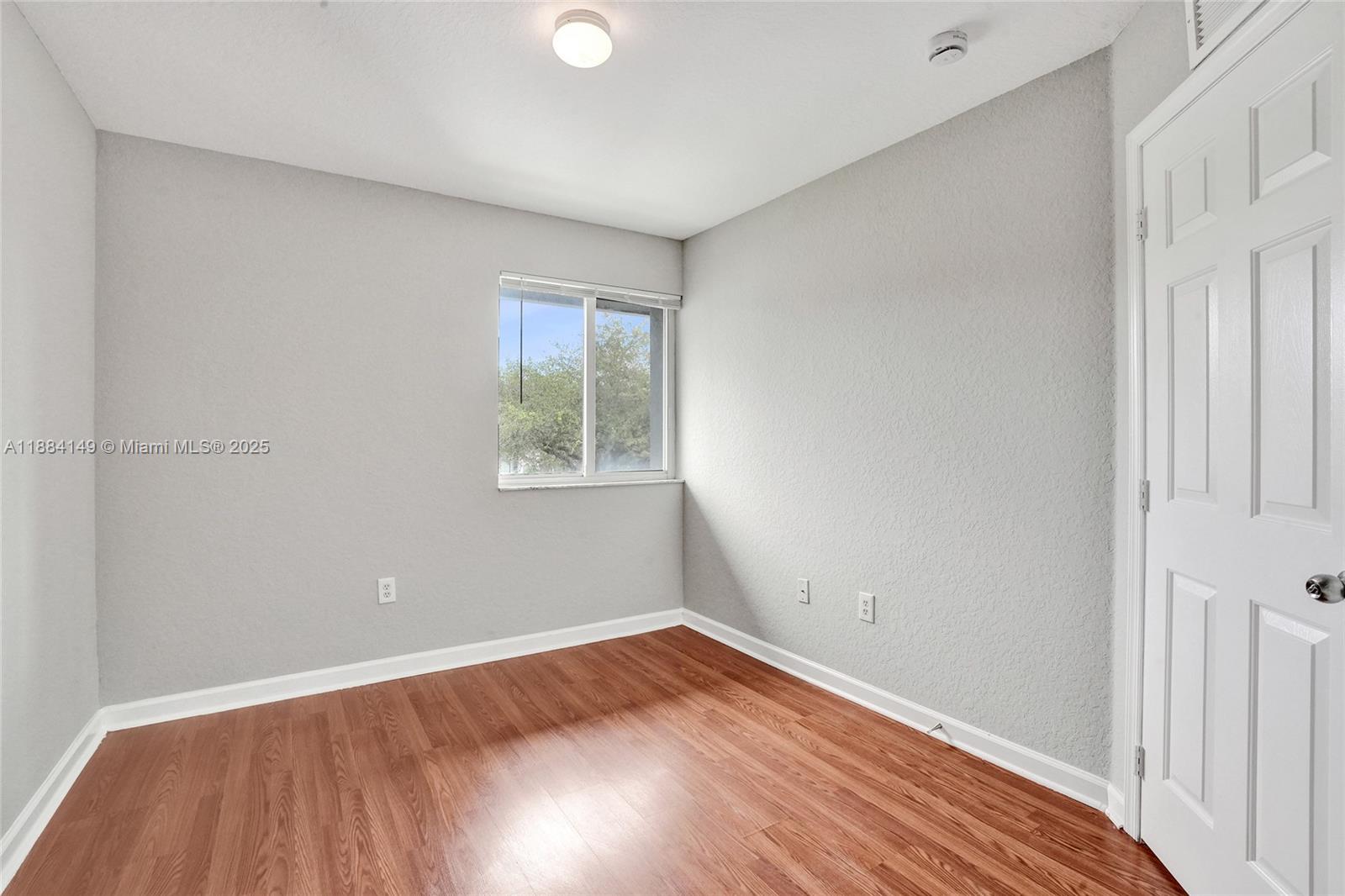 HOLLYWOOD RIDGE FARMS 2-1 - Residential Lease