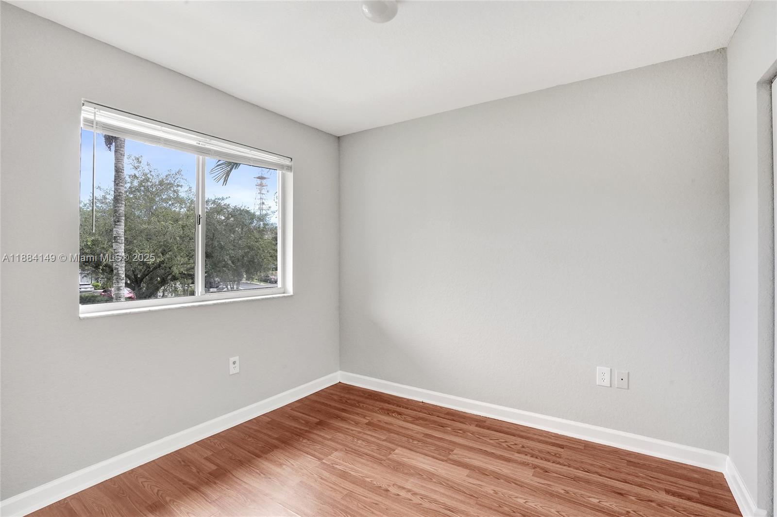 HOLLYWOOD RIDGE FARMS 2-1 - Residential Lease